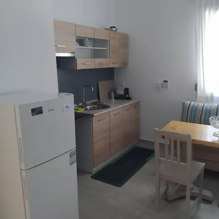 Pefkonas Apartments2 100 M From The Апартаменты