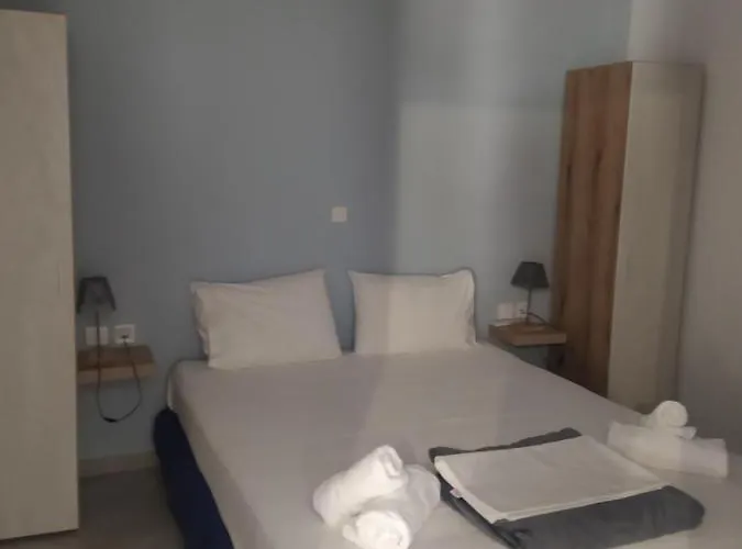 Pefkonas Apartments2 100 M From The