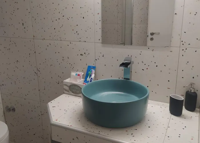 Pefkonas Apartments2 100 M From The Psakoudia